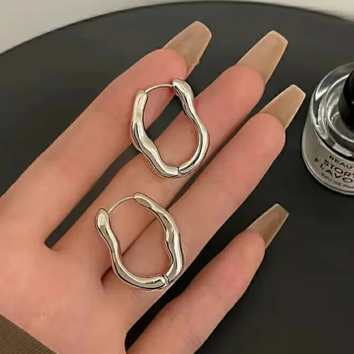 Irregular Geometric Earrings for Women – Trendy Personalized Hoop Earrings, Simple and Elegant Fashion Jewelry